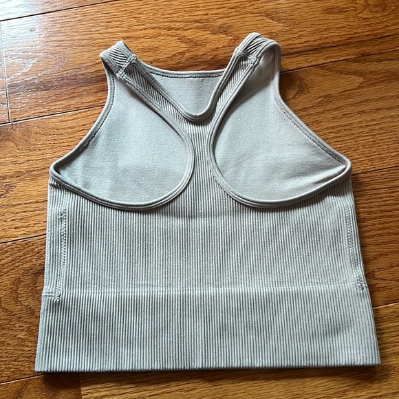 Gilly Hicks - Ribbed cropped tank - Picture 2 of 3